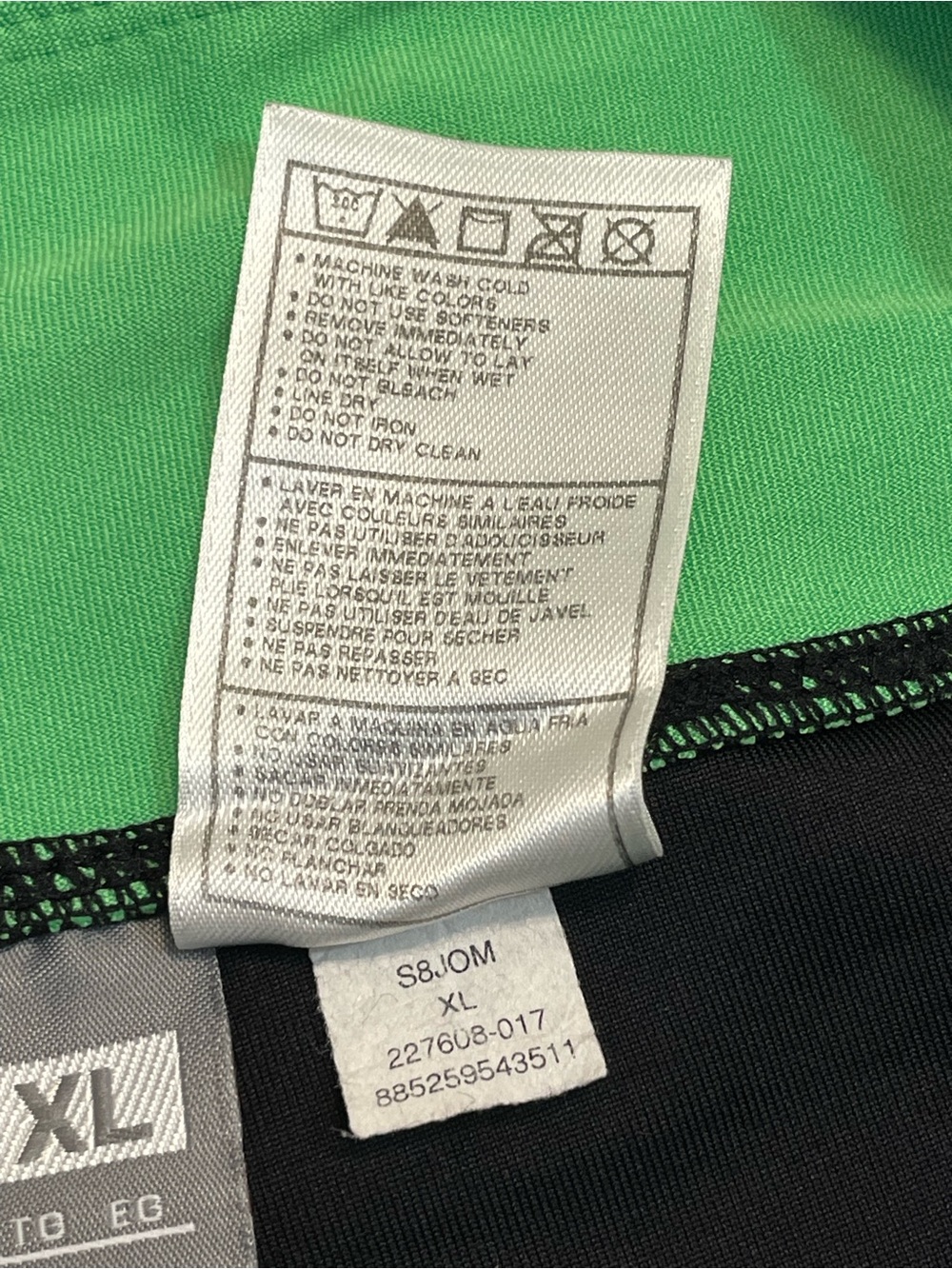 Nike Dry Fit Black Athletic Women’s Cropped Pants Green Waist Accents Size XL - Picture 9 of 10